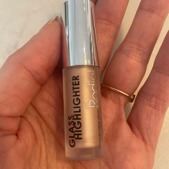 New rodial glass highlighter - Picture 3 of 5